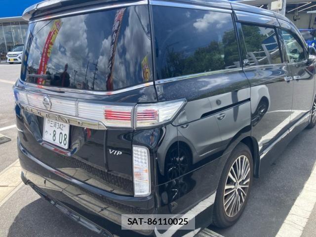 Nissan ELGRAND 2021-06 8365745-4