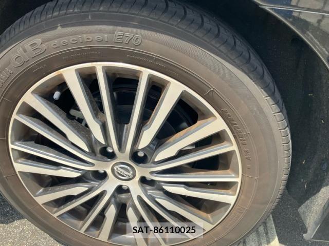 Nissan ELGRAND 2021-06 8365745-6