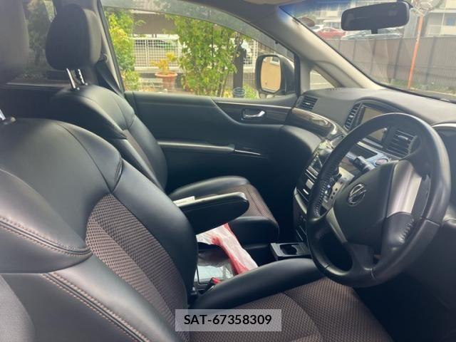 Nissan ELGRAND 2012-05 8365755-11