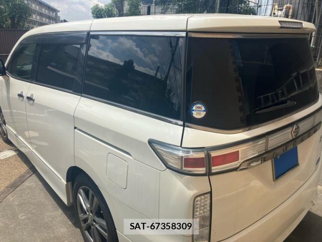Nissan ELGRAND 2012-05 8365755-3