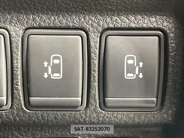 Nissan ELGRAND 2020-01 8365751-5