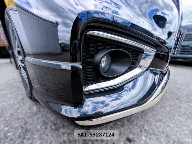 Nissan ELGRAND 2021-09 8365747-13