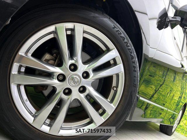 Nissan ELGRAND 2013-10 8365754-12