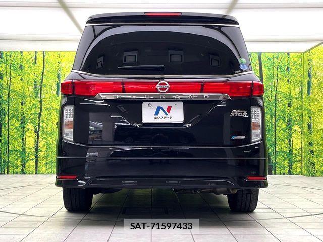Nissan ELGRAND 2013-10 8365754-14
