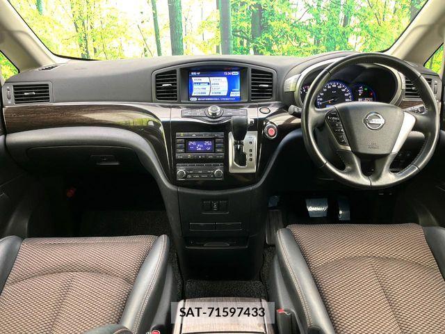 Nissan ELGRAND 2013-10 8365754-1