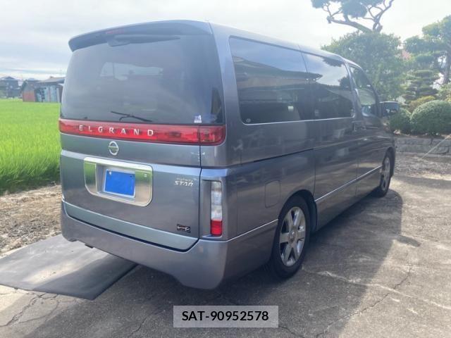 Nissan ELGRAND 2003-09 8365758-3