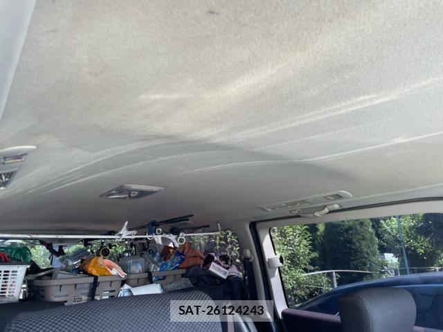 Nissan ELGRAND 2008-10 8365757-11