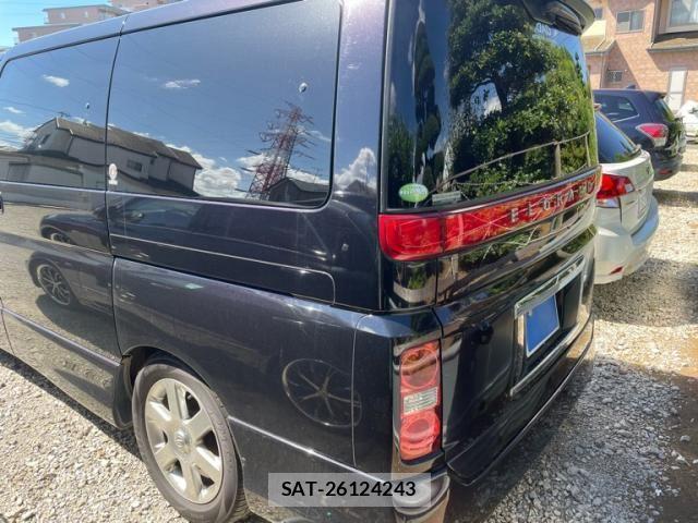Nissan ELGRAND 2008-10 8365757-3
