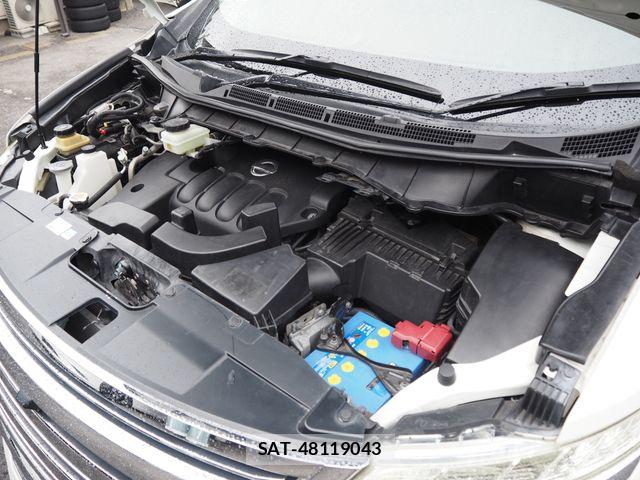Nissan ELGRAND 2014-05 8365750-19