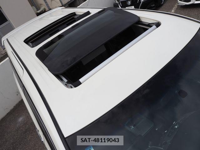 Nissan ELGRAND 2014-05 8365750-2