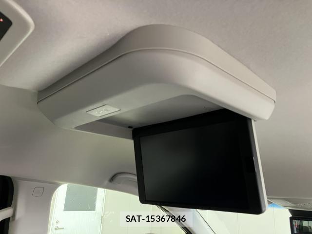 Nissan ELGRAND 2021-07 8365748-11