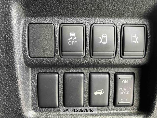 Nissan ELGRAND 2021-07 8365748-13