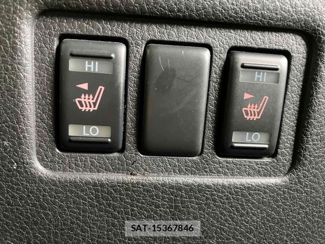 Nissan ELGRAND 2021-07 8365748-15