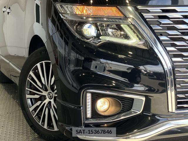 Nissan ELGRAND 2021-07 8365748-2
