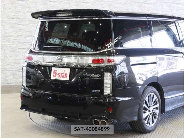 Nissan ELGRAND 2011-11 8365753-19