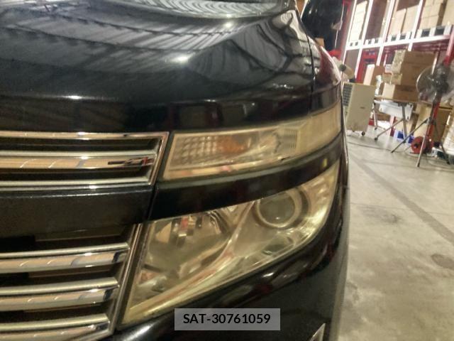 Nissan ELGRAND 2011-10 8365756-3