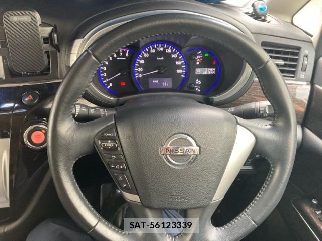 Nissan ELGRAND 2011-11 8371629-14