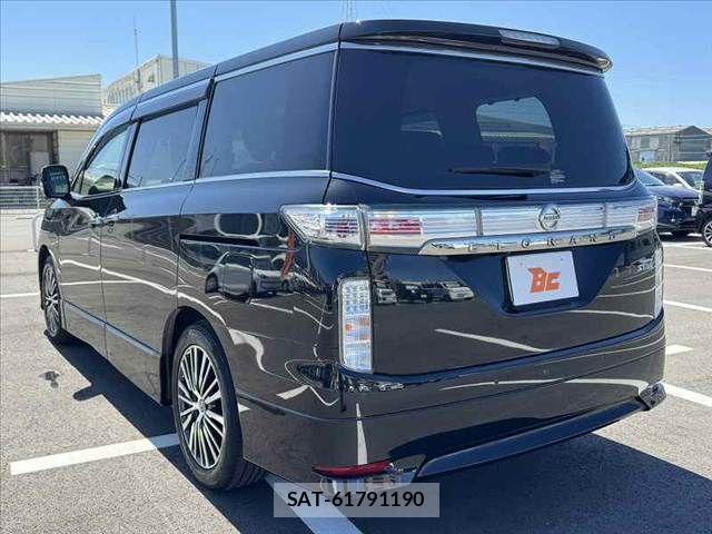 Nissan ELGRAND 2021-02 8371628-11