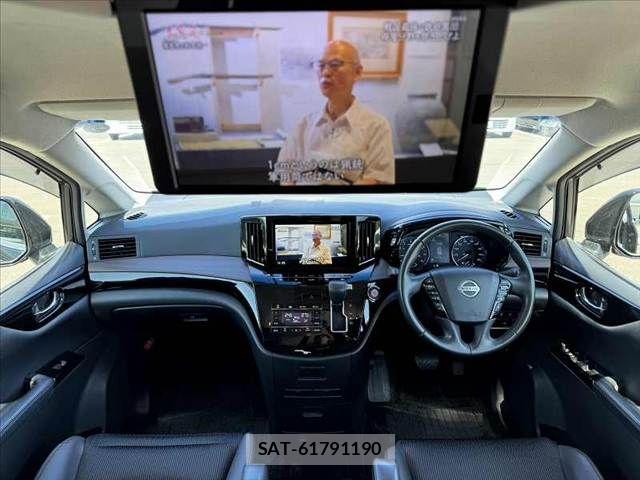 Nissan ELGRAND 2021-02 8371628-1
