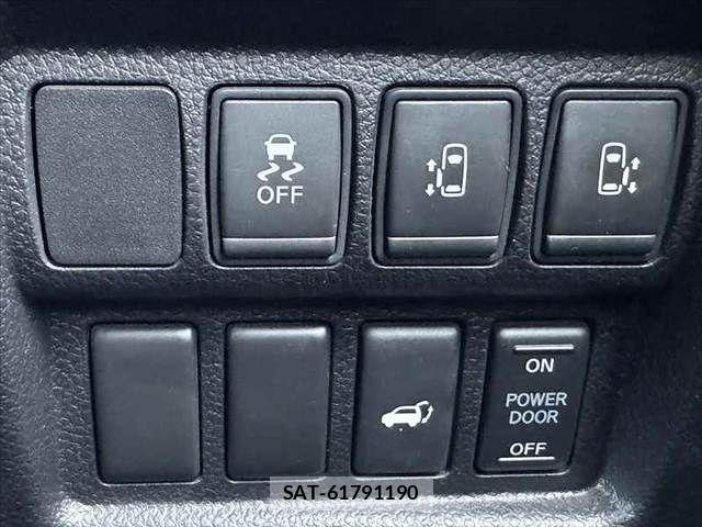 Nissan ELGRAND 2021-02 8371628-4