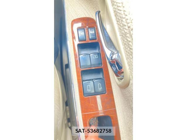 Nissan ELGRAND 2007-11 8412210-12
