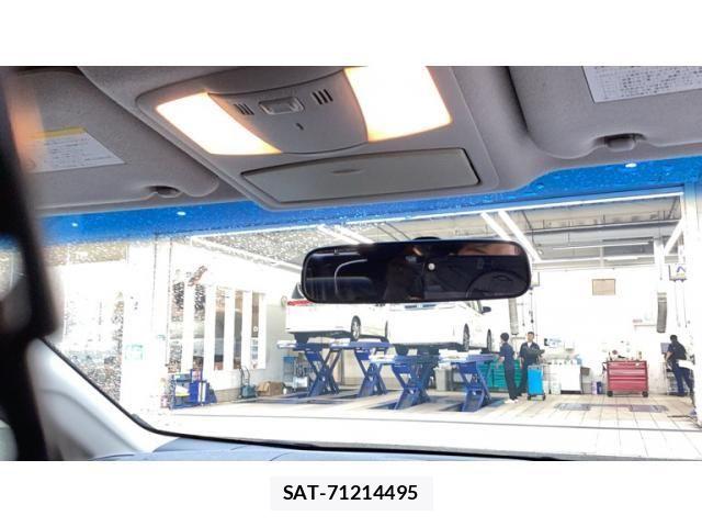 Nissan ELGRAND 2011-08 8412211-10