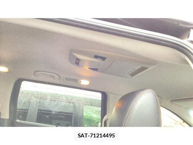 Nissan ELGRAND 2011-08 8412211-13