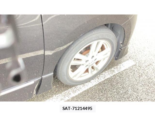Nissan ELGRAND 2011-08 8412211-5