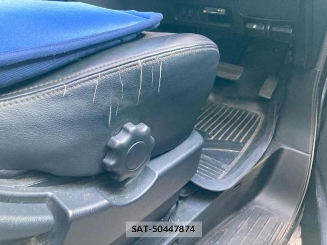 Nissan ELGRAND 2005-08 8412209-20