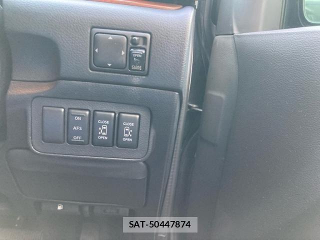 Nissan ELGRAND 2005-08 8412209-21