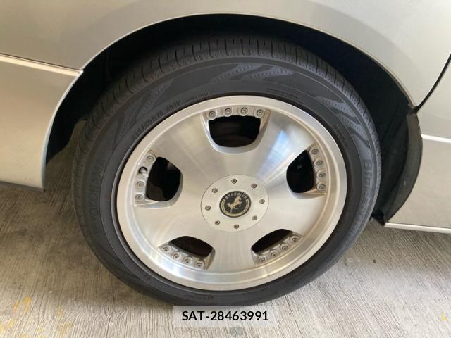 Nissan ELGRAND 2002-07 8412208-5