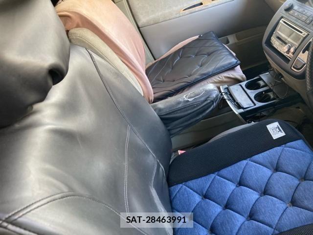 Nissan ELGRAND 2002-07 8412208-7