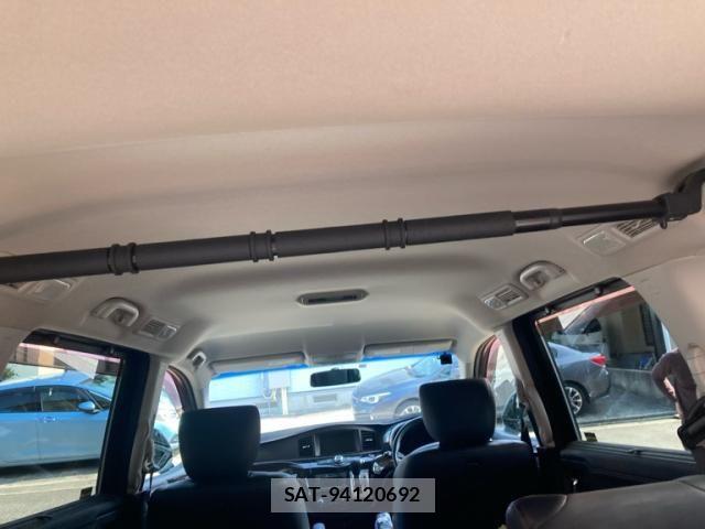 Nissan ELGRAND 2011-08 8412220-13