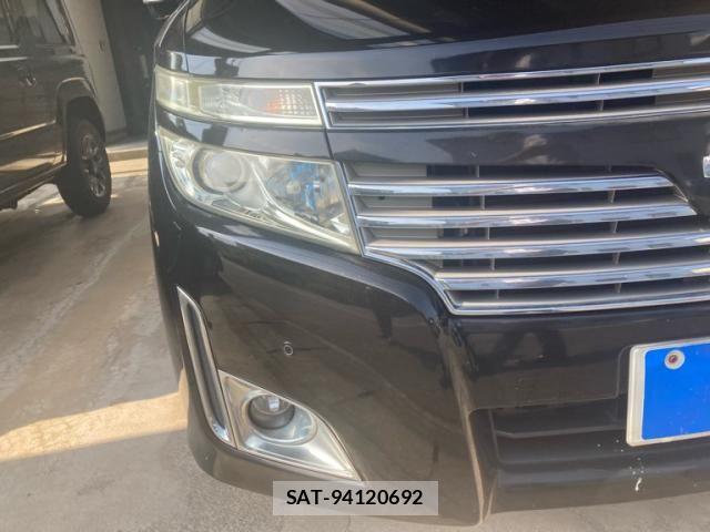 Nissan ELGRAND 2011-08 8412220-2