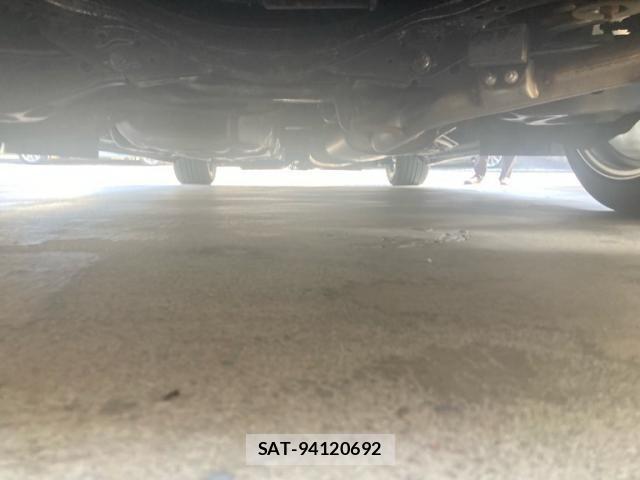 Nissan ELGRAND 2011-08 8412220-6