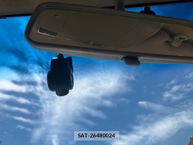 Nissan ELGRAND 2008-09 8412213-19