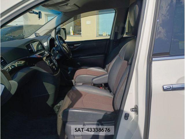 Nissan ELGRAND 2013-06 8412194-11