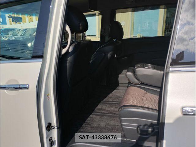 Nissan ELGRAND 2013-06 8412194-12