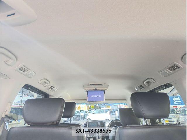 Nissan ELGRAND 2013-06 8412194-16