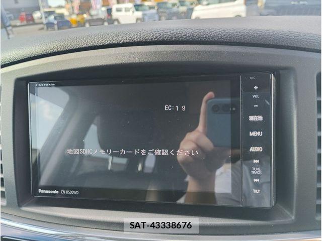 Nissan ELGRAND 2013-06 8412194-18
