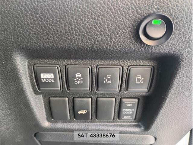 Nissan ELGRAND 2013-06 8412194-23