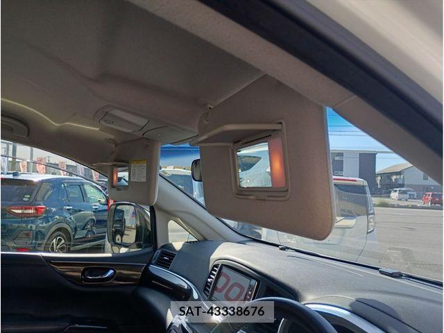 Nissan ELGRAND 2013-06 8412194-25