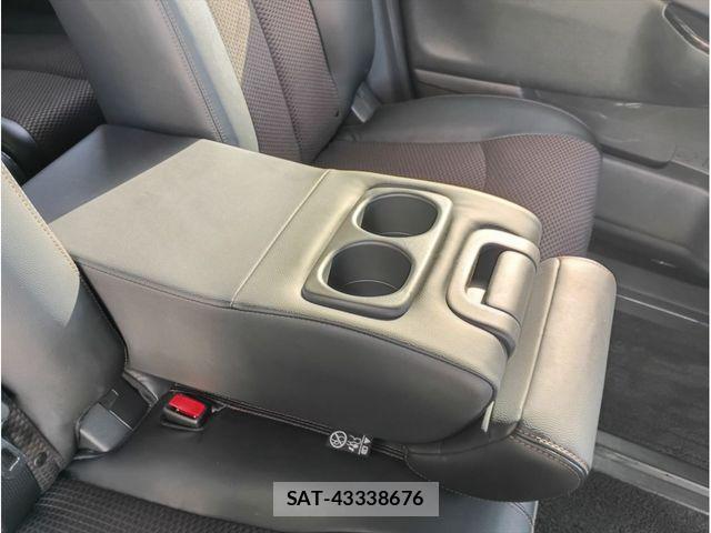 Nissan ELGRAND 2013-06 8412194-27