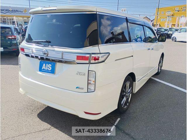 Nissan ELGRAND 2013-06 8412194-2