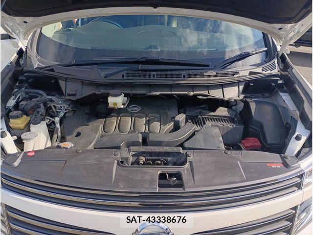 Nissan ELGRAND 2013-06 8412194-29