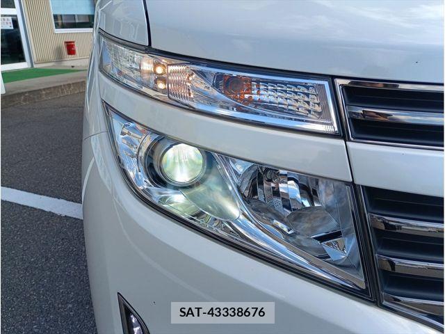 Nissan ELGRAND 2013-06 8412194-3