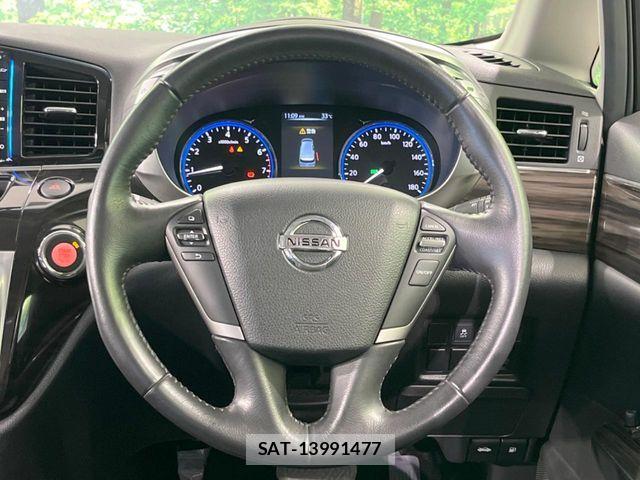 Nissan ELGRAND 2017-03 8438099-11