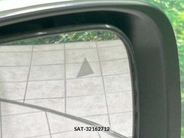 Nissan ELGRAND 2021-07 8438098-5
