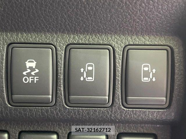Nissan ELGRAND 2021-07 8438098-6