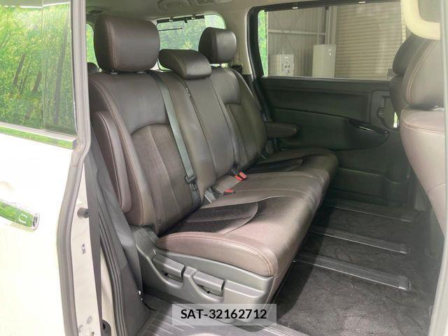 Nissan ELGRAND 2021-07 8438098-8
